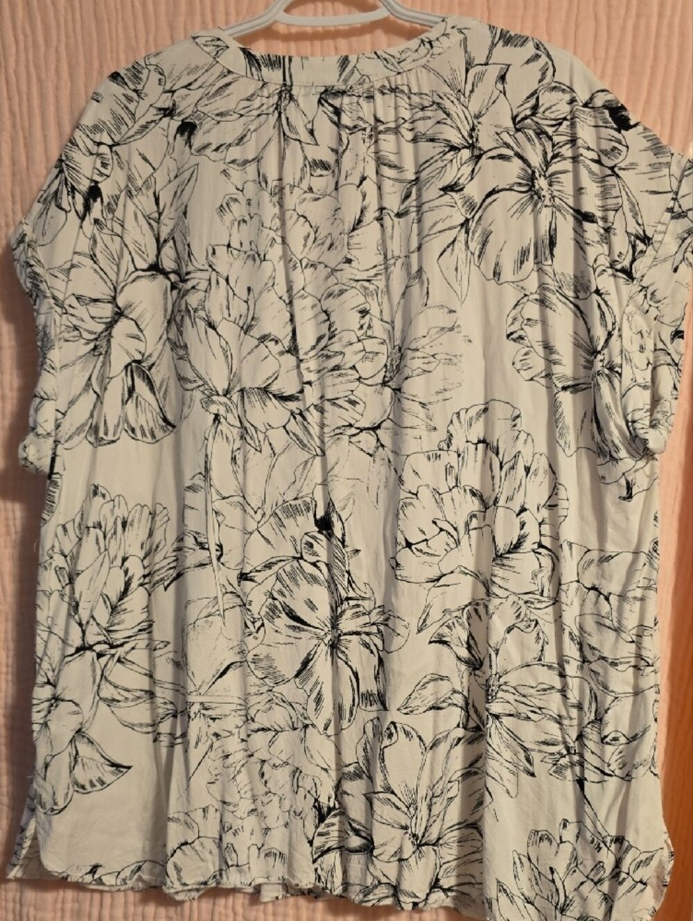 Rose & Olive White Tunic with Black Floral Sketch - Picture 2 of 5